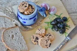 Selbstgemachter Brotaufstrich - die leckersten Rezepte für jung und alt