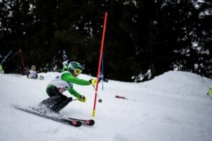 Vollschalen-Skihelm für Kinder